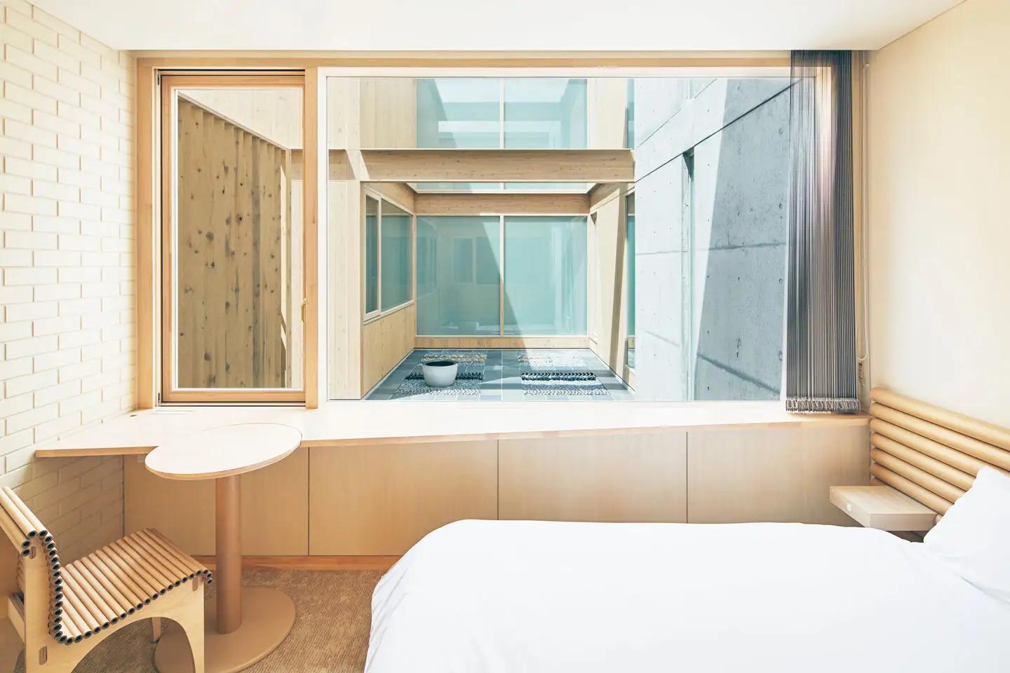 【令和7年産 コシヒカリ (精米) 10kg×SHONAI HOTEL SUIDEN TERRASSE】旬の特産品と宿泊利用券セット