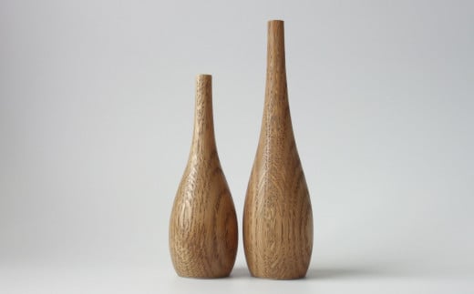 【ふるさと納税】木製眼鏡スタンド　(大小ペア/2点セット）【ブラウン】 メガネスタンド 眼鏡スタンド スタンド 木製 インテリア 室内 置物 雑貨 オーク材 自然塗料 指輪スタンド おしゃれ シンプル 香川県 三木町