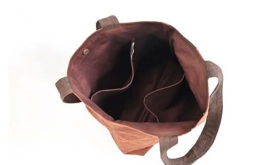 徳應謹製　柿渋染鞄　TKO-01　手づくり　手作り　ハンドメイド　クラフト　唯一無二　オンリーワン　一点物　オートクチュール　染　染め　柿渋　鞄　かばん　カバン　男女兼用　ユニセックス　自然　天然　優