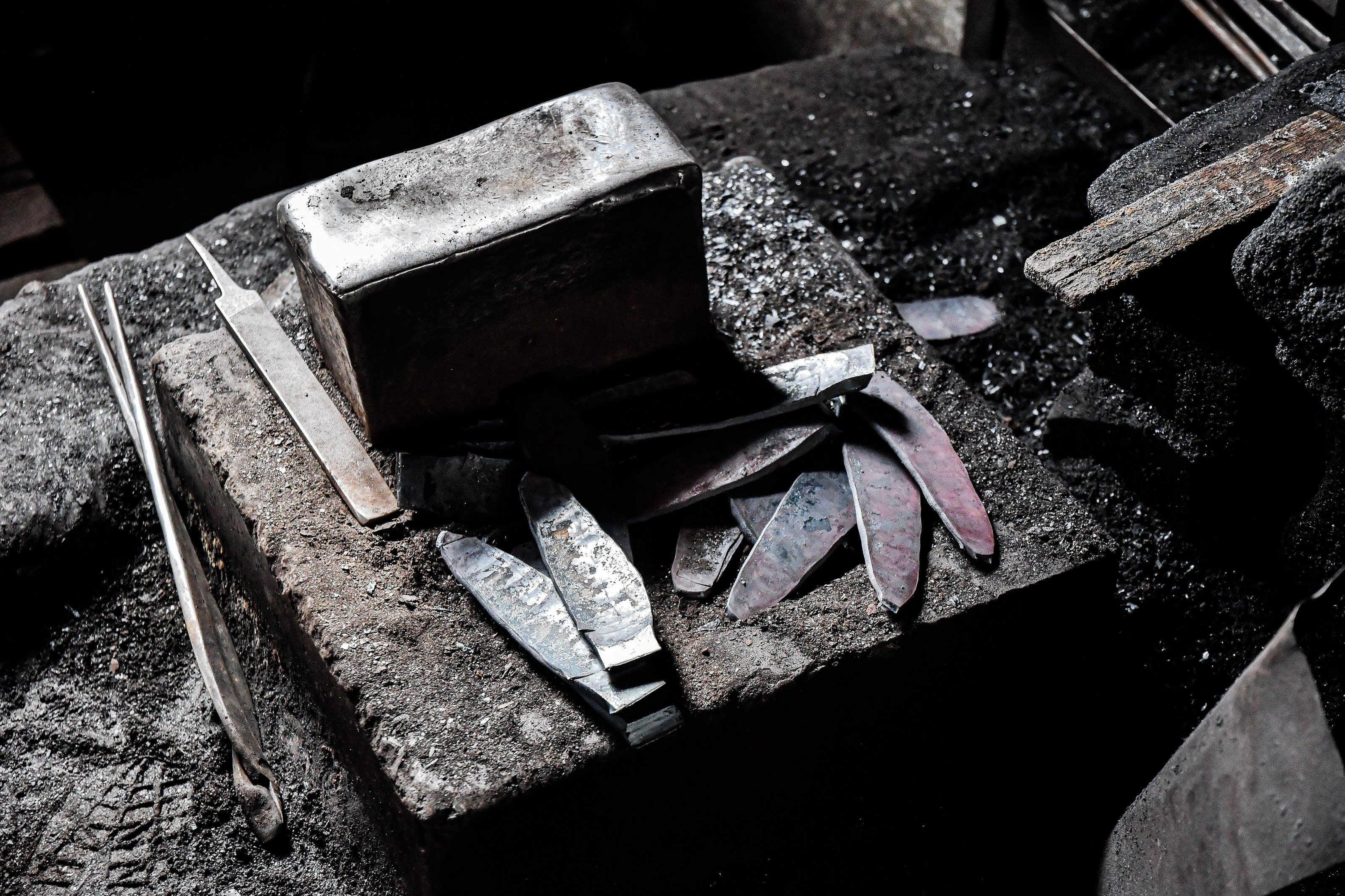 出刃(白紙2号ミガキ) 選べるサイズ ｜ is00009 ＜石川刃物製作所＞【宮城県加美町】包丁 中新田打刃物 出刃 職人