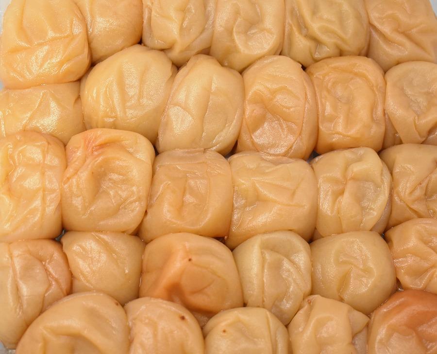 【ギフト用】高級南高梅はちみつ梅・邑咲（昆布旨味）個包装計20粒入 紀州塗箱 網代模様仕上 【SW85】