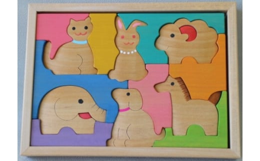 
手作りの木工パズル アニマル
