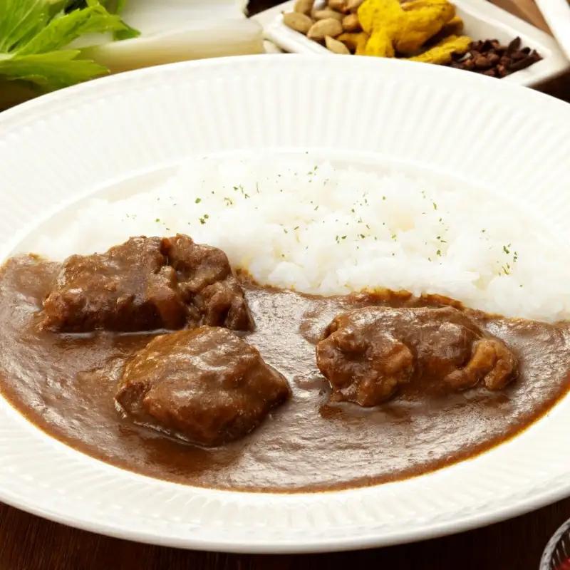 熊野牛肉カレー辛口　4食 / 田辺市 熊野牛 ブランド牛 牛肉 牛肉カレー レトルトカレー レトルト レトルト食品 カレー セット【oon008】