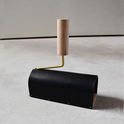 ふるさと納税 河内長野市 本革ローラークリーナー ブナ ブラック レザー Teha’amana