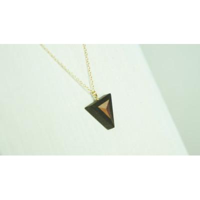 ふるさと納税 日南町 FOSSIL SERIES トライアングルネックレス |  | 02