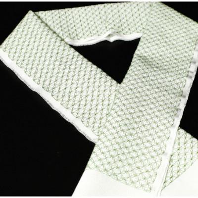 ふるさと納税 京丹後市 【和装小物】伝統刺繍の半衿 グリーン 伊達衿で華を添え 着物の襟元でお顔と着物を引き立てる刺繍半襟 |  | 01