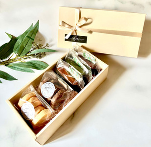 【ギフトBOX】 焼き菓子詰め合わせ クッキー フィナンシェ入り 焼き菓子