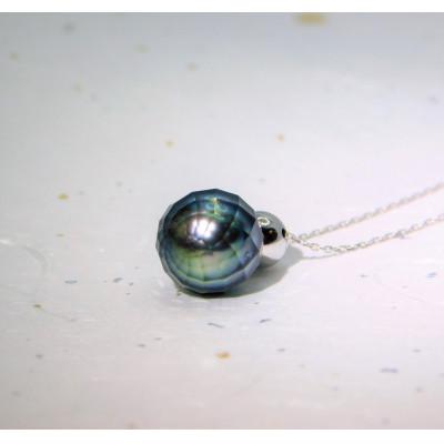 ふるさと納税 山梨県 K18WG カットパール丸玉ネックレス |  | 01
