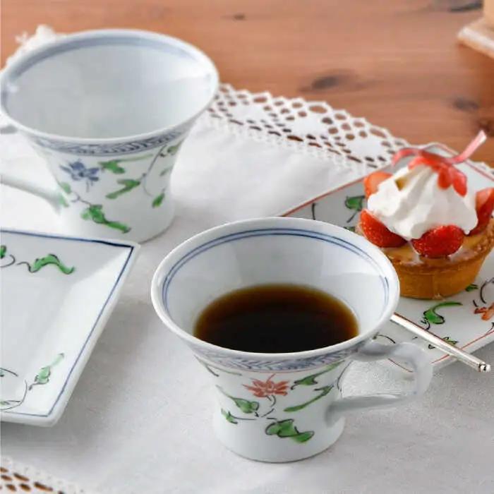 【波佐見焼】花唐草コーヒーカップペア マグカップ ケーキ皿 食器 食器 皿 【一夢窯】 [XE05]  波佐見焼