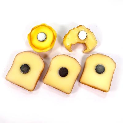 ふるさと納税 弥富市 食品サンプルマグネット パン5個セット |  | 01