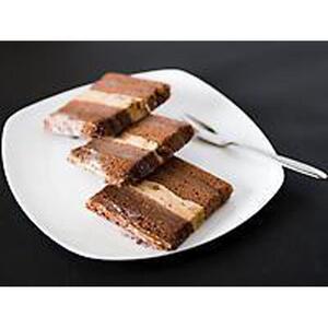  沼袋名物のしっとりチョコレートケーキ「沼チョコ」| スイーツ スイーツ