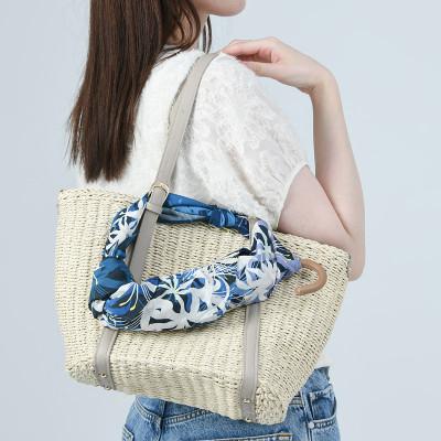 ふるさと納税 桐生市 撥水風呂敷『ながれ』曼珠沙華(平織70cmサイズ) |  | 03