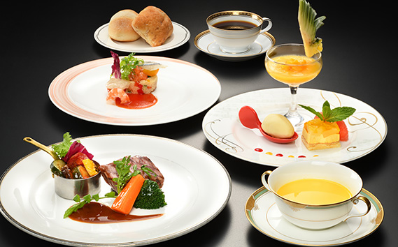 No.139 ホテル大観荘　季節ランチペアチケットC