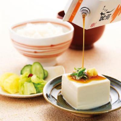 ふるさと納税 香川県 鎌田「老舗醤油メーカーのだし醤油」(200ml×10本) |  | 01