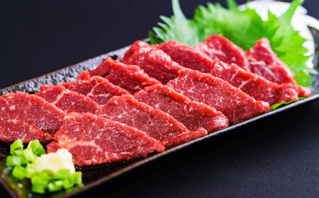 熊本 特選 馬刺し セット 約150g（馬刺し専用醤油・おろし生姜付）【一般社団法人クラッシーノこうし】[AYAB009]