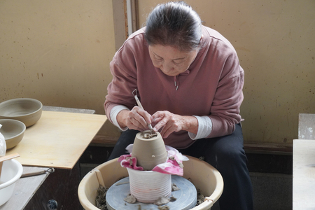 源太夫窯の陶芸体験教室 楽しみ・創る贅沢時間 1名分｜源太夫窯 げんだゆうがま 陶芸 体験 [0975]