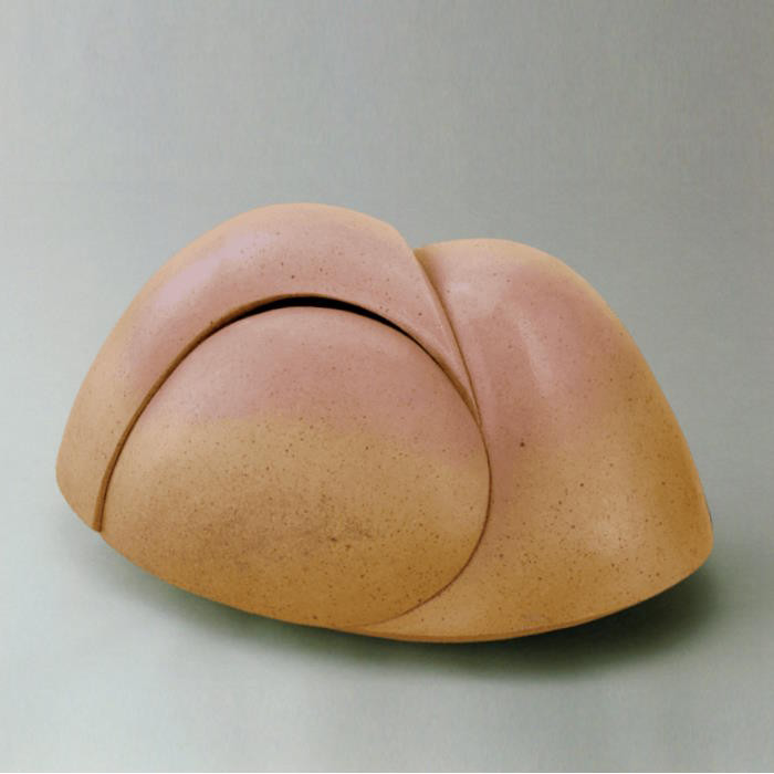 
【一点物】日展入選作品 「Body」 陶芸作家 水谷俊雄作
