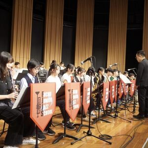 JAZZinFUCHUと府中市の協働が奏でるハーモニートートバック