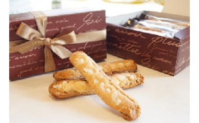 
            ルイドールのエクレアラスク(18本入り) | エクレアラスク 焼き菓子 ラスク アーモンドクリーム プレーン 苺 カフェ 洋菓子 スイーツ お取り寄せスイーツ ギフト 手土産 おやつ デザート ラスク詰め合わせ ラスクアソート 群馬県 前橋市
          