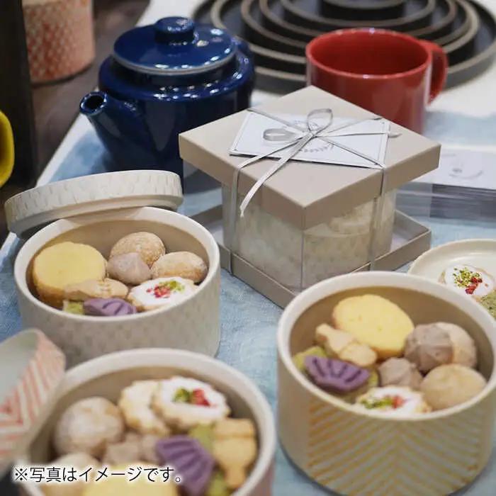 【波佐見焼】波佐見 陶箱クッキー プリーツ柄 くすみホワイト【HASAMI COOKIES STORE】[UE13] 波佐見焼