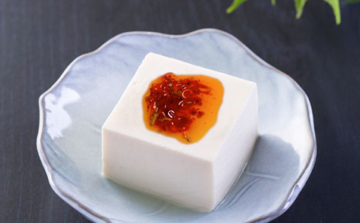 しらすラー油 1個（140g）【中華居酒屋『じぇっと天』】 [AKCD001]