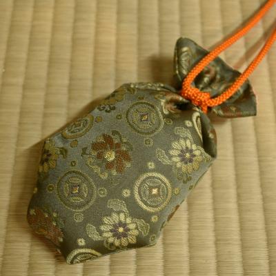 ふるさと納税 京都市 【石黒香舗】匂い袋 部屋用 吊り型巾着 掛香 (緑) |  | 01