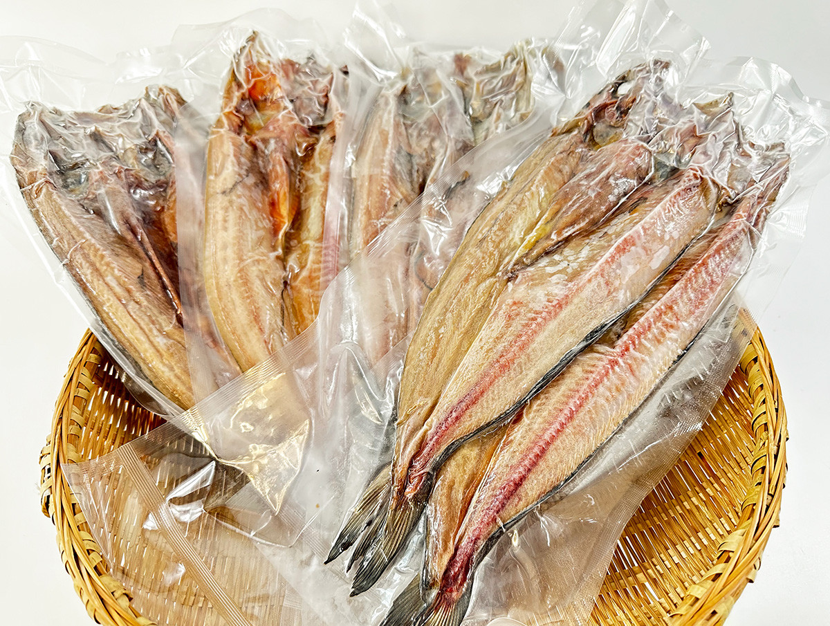 
                  干物専門店かぶらぎ水産の訳あり真ほっけ一夜干し８尾セット【鏑木水産株式会社】(J0025)
                