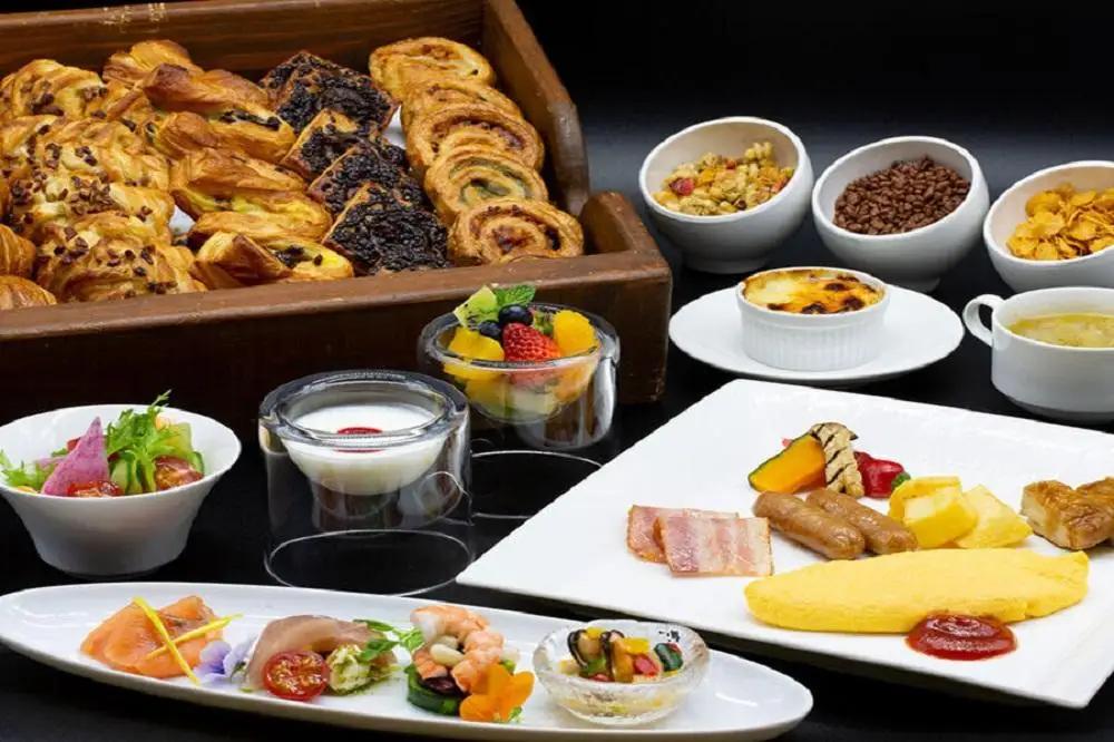 【ホテルモントレ京都】平休日1泊朝食付ペア宿泊券《スタンダードツイン》
