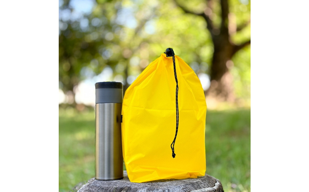 【L・5L・黄色】 大きめナイロン巾着袋　スタッフバッグ　スタッフサック　バッグインバッグ　着替え袋