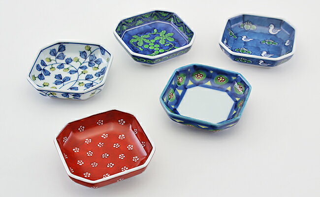 【ふるさと納税】有田焼 絵変り 豆方皿 5枚1組 7.2cm 豆皿セット【源右衛門窯】食器 有田焼 小皿 豆皿 ギフト かわいい 伝統工芸 陶磁器 手仕事 テーブルコーディネート おしゃれ 取り皿 インテリア 和モダン デザート皿 アクセサリートレー 140000円 14万円 A140-25