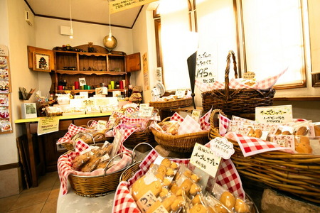  【18個入り】人気No1のしあわせロール【 ロールケーキ スイーツ お菓子 神奈川県 南足柄市 】