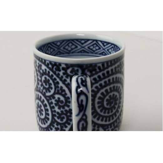 有田焼 蛸唐草 マグカップ (大)【道雪窯】食器 器 うつわ 染付 手書き たこ唐草 タコ唐草 A45-299_イメージ4