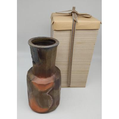 ふるさと納税 備前市 備前窯変砧花入(登り窯)桐箱入り |  | 01
