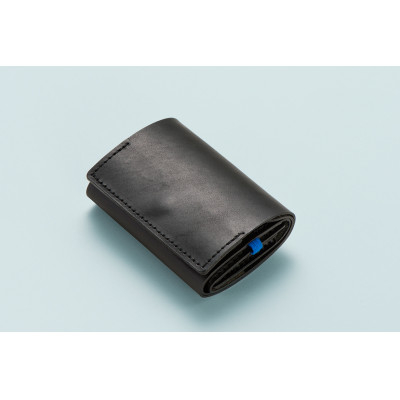 
                  colmのコンパクト財布 ブラック「カードが見やすく取り出しやすい小さな財布」【1404287】
                