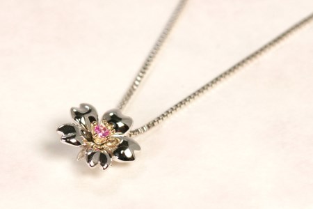 わに塚の桜モデルペンダント『ファースト』ピンクサファイヤ＜スーパークラフト＞【山梨県韮崎市】[20741231]