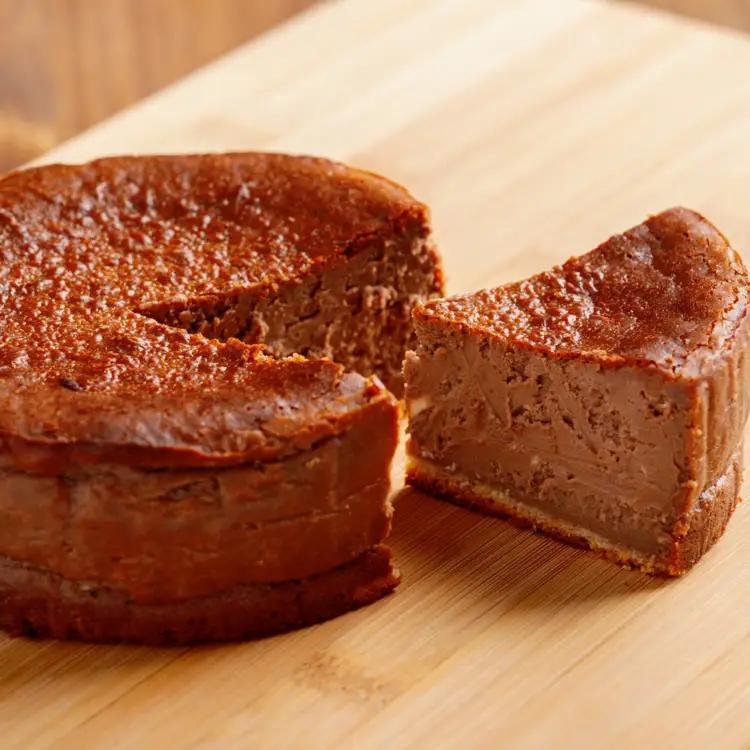 4種のケーキセット（スフレロールケーキ・チーズスフレ・レアチーズケーキ・バスク風チョコレートチーズケーキ） SRMJ102