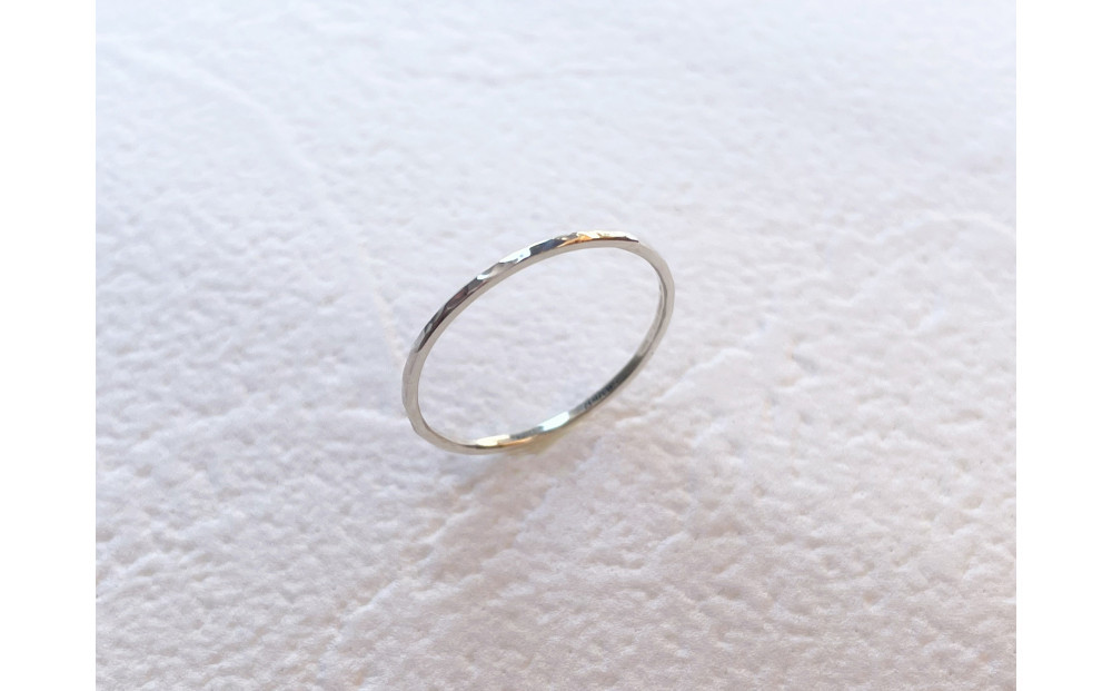 シルバー 丸つち目 極細リング（ハンドメイド）【サイズ：12号】 232238_WW135VC12