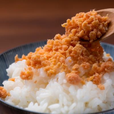 ふるさと納税 川崎町 博多の新名物　さばめんたいとたいめんたいの詰合せ　150g×各1個(合計300g)(川崎町) |  | 03