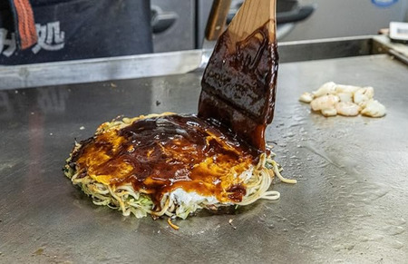 みっちゃん仙川本店 冷凍広島お好み焼 3枚セット 430ｇ×3枚 ソース小袋付 | みっちゃん仙川本店 お好み焼き 冷凍お好み焼き 広島お好み焼き 冷凍 総菜 おかず カープソース 瞬間凍結 おいしさ