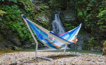 方舟ベッドハンモック　「オキナワンブルー」 「桜」 沖縄 おきなわ 大宜味村 いぎみ てぃぐま キャンプ アウトドア 自然 ベット ハンモック 手作り 職人 ゆらゆら 編み物 アート インドア オキナ