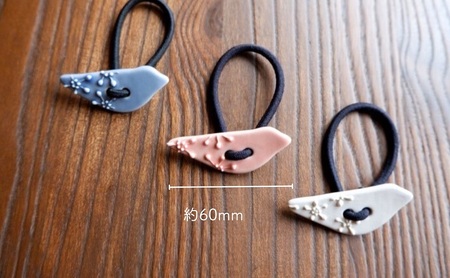 ＜砥部焼＞髪飾り（モモイロノトリ）1点【へアゴム 工房釉瑠璃 女性作家 鳥 桃色 ピンク ボタン おしゃれ かわいい 陶芸 手作り アクセサリー ハンドメイド】
