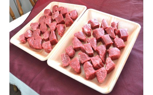 甲州ワインビーフ　モモサイコロステーキ　人気　おすすめ　国産　贈答　ギフト　お取り寄せ　肉　牛肉　甲州ワインビーフ　山梨県　高級　ジューシー　とろける　旨味　赤身　A-5