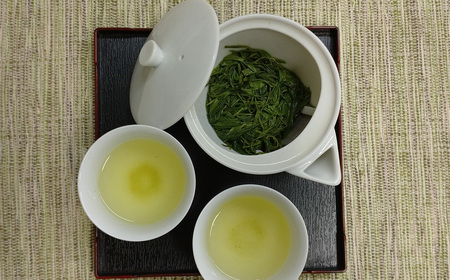 全国手揉茶品評会出品 静岡県茶手揉保存会 高級 手揉み茶 10g×5袋 計50g お茶 手揉み茶 緑茶 静岡緑茶 日本茶 濃厚【2024年10月上旬より順次発送】