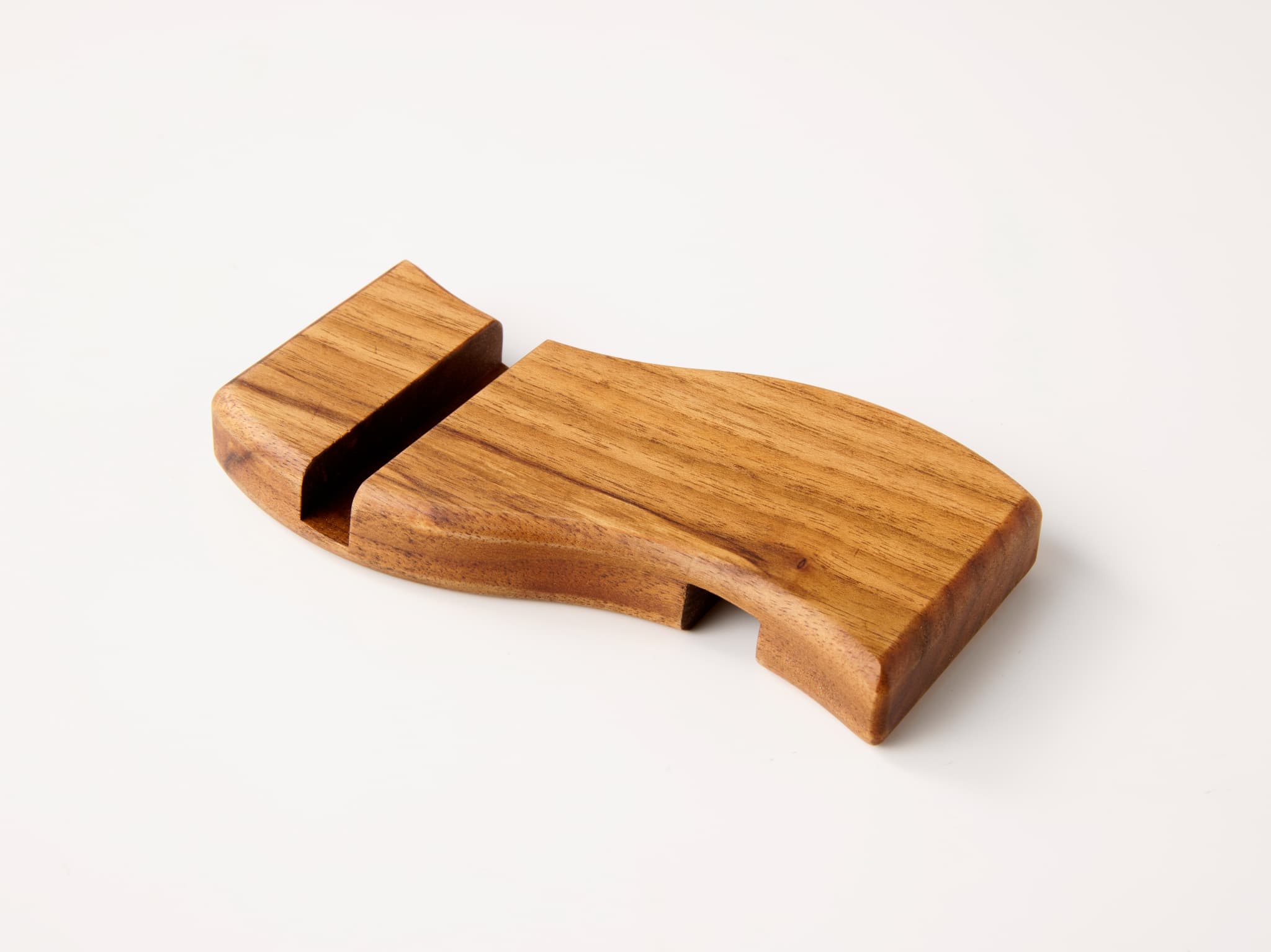 ウェーブ型木製スマホスタンド 　Wave wood mobile phone stand 天然木 スマートフォンスタンド 卓上スタンド 充電対応 在宅ワーク デスク周り インテリア雑貨 ナチュラルデザイン 小牧市 送料無料