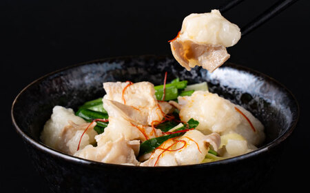 【全12回定期便】 赤牛 ホルモン 500g（250g×2パック） / お肉 肉 牛肉 あか牛 小腸 シロホルモン もつ 熊本県産 冷凍【五右衛門フーズ熊本店】[AYBV039]