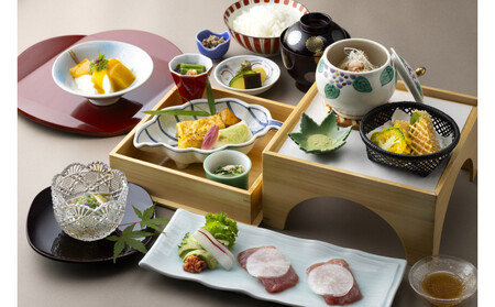 富士屋ホテル　菊華荘 “献上御膳”+源泉100％貸切温泉入浴プラン　２名様分
