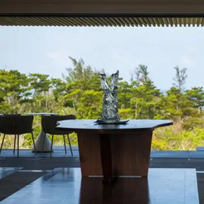 ふるさと納税宿泊ギフト券50000円 【THE HIRAMATSU HOTELS & RESORTS 宜野座】 ひらまつ ホテルブランド 滞在型リゾート コバルトブルー 亜熱帯グリーン 朝日 自然 美食 居心地 マリンスポーツ 沖縄の海 旅行 記念日 贅沢 リゾートホテル 特別な くつろぎ 人気 至福 楽しみ