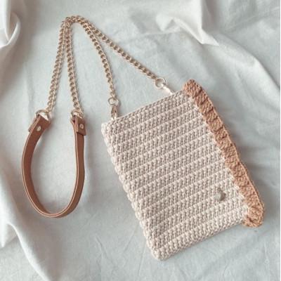 ふるさと納税 佐野市 手編みスマホショルダー(フリルタイプ) ベージュ×キャメル    ショルダーストラップ付き
