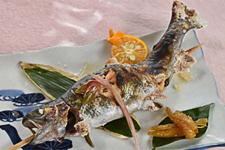 淡水荘　ペア宿泊券（朝・夕食付） TS-1 徳島 那賀 宿泊 旅行 ホテル 宿泊券 旅行券 ホテル券 2名 ペア ペアチケット チケット 朝食付き 朝食付 夕食付き 夕食付 くつろぎ 観光