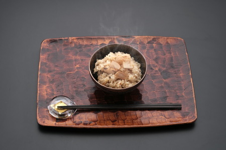 松茸香る国産松茸ごはん 4個セット 国産 広島県 希少 まつたけ 炊き込みご飯 レンジ 簡単調理 パック きのこ コシヒカリ 冷凍 贅沢 ギフト 世羅 A022-05